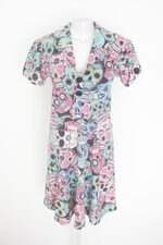 vestido feminino estampado com aplique
