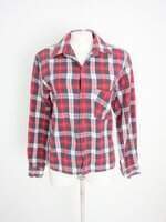 camisa feminina estampada em xadrez