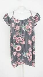 blusa feminina estampada com recortes