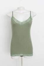 regata feminina verde com renda