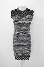 Vestido Tubinho feminino preto estampado com Renda