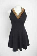 vestido feminino preto com bordado
