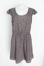 vestido C&A feminino estampado com recortes