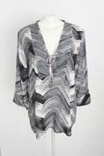 blusa feminina estampada com transparência