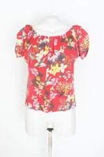 blusa feminina vermelha floral com aplique