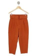 calça de sarja Renner feminina laranja coral com cinto e pregas