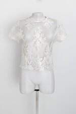 blusa feminina branca com bordado