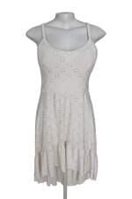 vestido feminino off white com bojo e forro