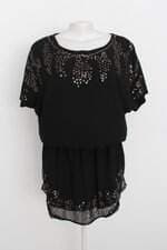 vestido mais um feminino preto com aplique