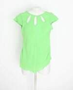 blusa feminina verde com recortes