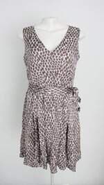 vestido renner feminino colorido com faixa na cintura e forro