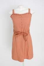 vestido feminino laranja com faixa na cintura