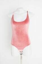 body amaro feminino rosa