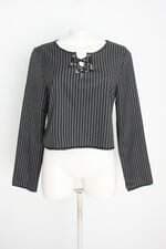 blusa manga longa feminina bicolor com ilhós
