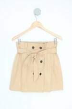 saia bershka feminina bege com cinto e pregas