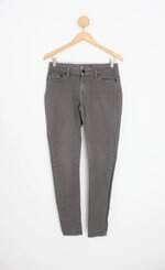 calça slim levis feminina cinza