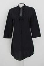 vestido feminino preto com aplique e bordado