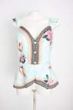 blusa feminina estampada com fenda