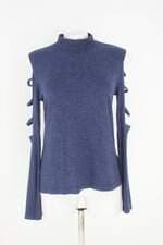 blusa feminina azul com recortes
