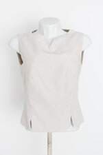 regata C&A feminina branca com fenda e forro