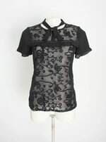 blusa costume feminina preta com bordado e transparência