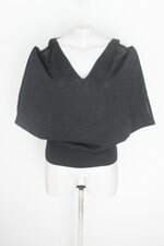 blusa feminina preta com recortes