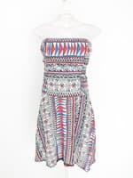 vestido feminino estamapado com bojo e drapeado