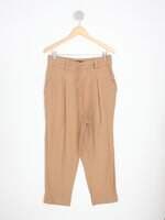 calça slim lore feminina marrom