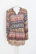 vestido feminino estampado com pregas e transparência