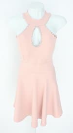 vestido feminino rosa com aplique