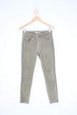 calça de sarja zara feminina verde com aplique