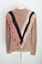 blusa galeria tricot feminina bege com sobreposição