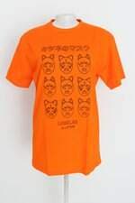 camiseta masculina laranja estampada 