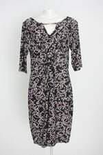 vestido feminino estampado com aplique