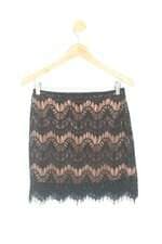 saia riachuelo feminina preta com forro e renda