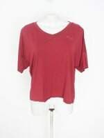 camiseta fila feminina vinho