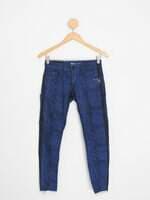 calça de tecido bershka feminina azul com aplique