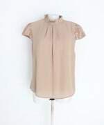 blusa feminina marrom com pregas