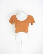 blusa cropped garimppo feminina marrom