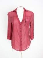 camisa feminina vermelha com transparência