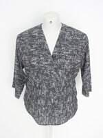 blusa zara feminina estampada com recortes