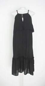 vestido feminino preto com babado