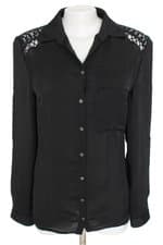 camisa nutria feminina preta com recortes