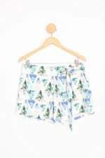 shorts feminino estampado com faixa na cintura e sobreposição