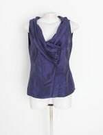 blusa feminina azul com sobreposição