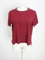 camiseta C&A feminina vermelha