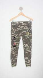 calça de sarja tally weijl feminina estampada com patch