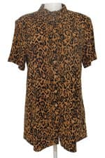 camisa Renner feminina em animal print