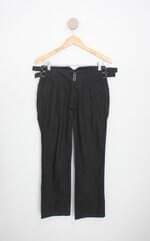 calça de tecido hering feminina preta com aplique e pregas