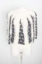 blusa feminina estampada com recortes